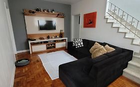 Quarto individual na Vila madalena